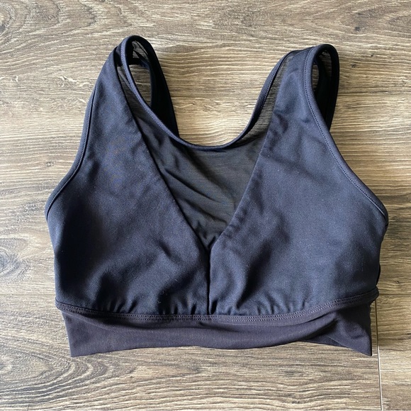 ALO Yoga Other - ALO YOGA Black Mesh V Neck Sports Bra Athletic Workout Size XS